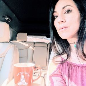 Meet your Posher, Joy